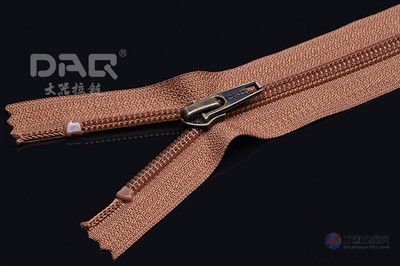 大器拉鏈DAQ品牌:高端衣服拉鏈,外套拉鏈,尼龍拉鏈個性定制
