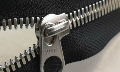 ykk金屬拉鏈經(jīng)銷商為您解析ykk具體優(yōu)勢在哪里【聯(lián)掌拉鏈】